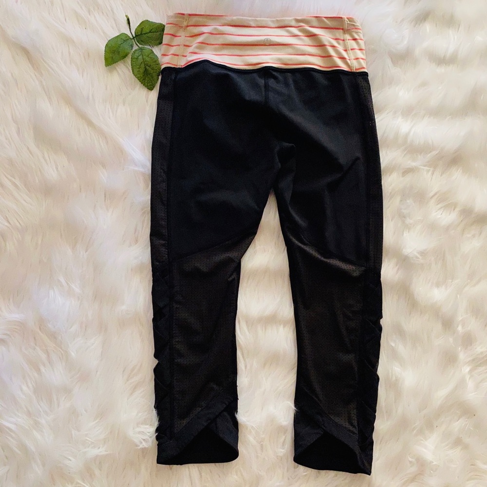 Lululemon Var-City Crop Leggings 6 - Picture 10 of 15